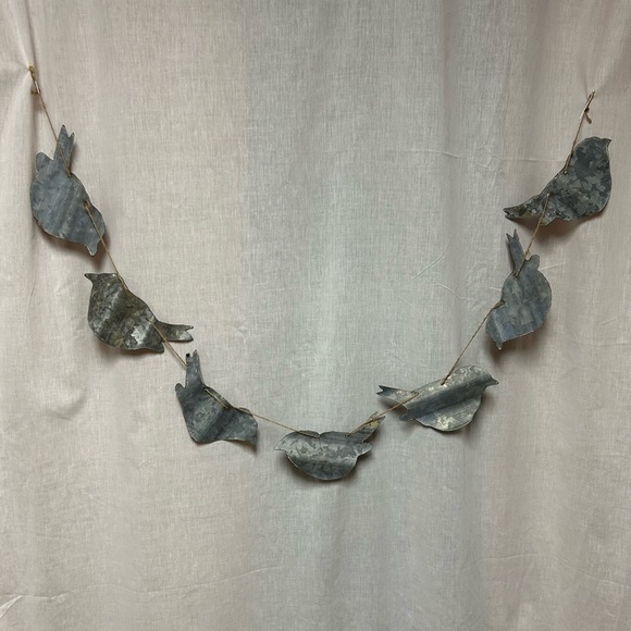 Rustic tin bird garland indoors or outdoors wall decoration shinny one side - Picture 9 of 14